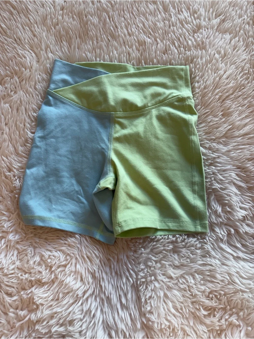 Old Navy Light Yellow Stretch Sports Bra
